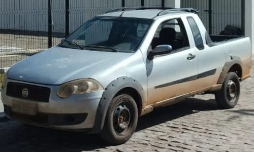 Polícia apreende carro com queixa de clonagem e roubo em Mucugê
