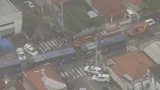 Uma professora morre e duas ficam feridas em ataque à escola estadual em SP; aluno também se feriu