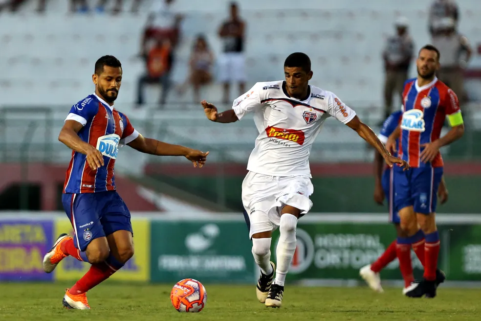 Deon, do Bahia de Feira, morre durante treino na Arena Cajueiro