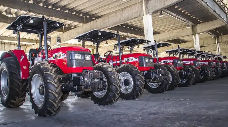 Seagri realiza entrega de equipamentos agrícolas com investimento de R$ 26,6 milhões