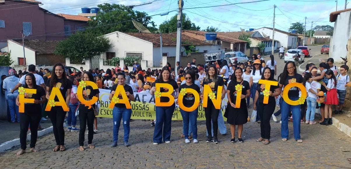 Caminhada Faça Bonito mobiliza cidade de Wagner pela luta contra o abuso infantil 