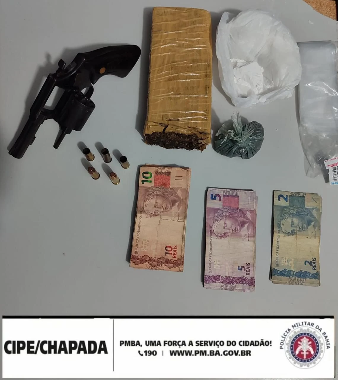 Operação da CIPE Chapada tira de circulação drogas, armas e líder de facção criminosa na região de Utinga