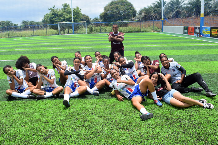 Seleção Feminina de Baixa Grande goleia Mairi e assume liderança do Grupo A